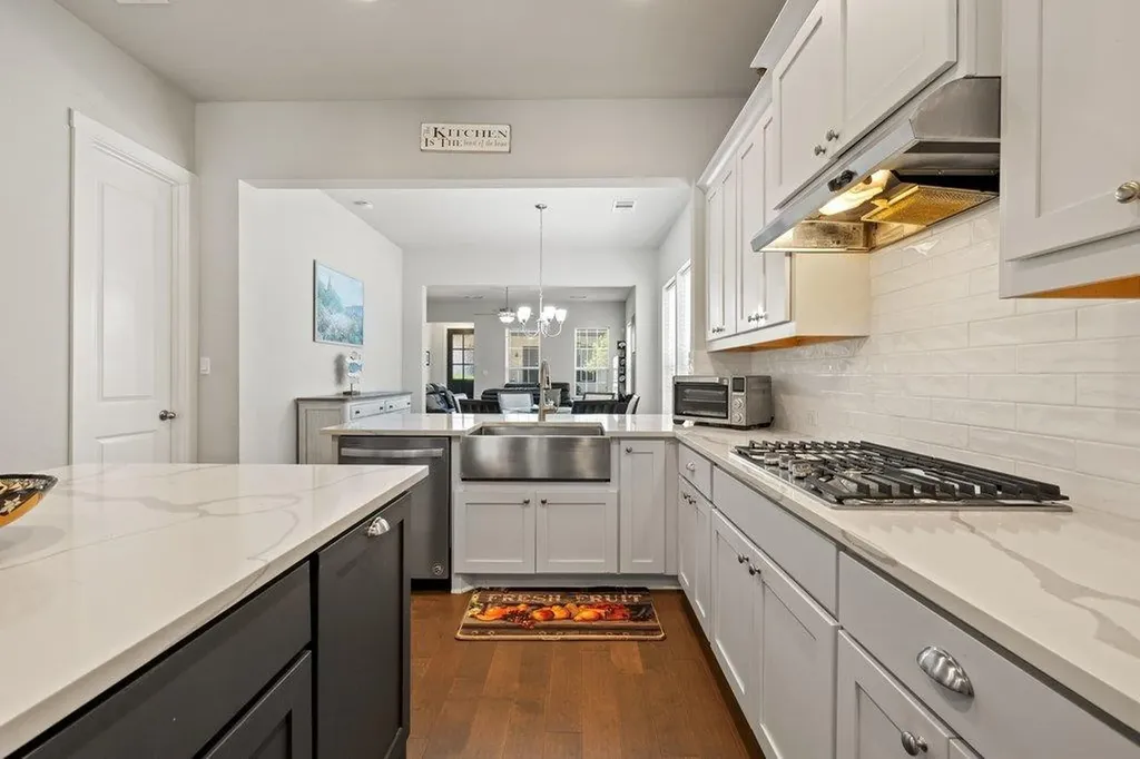 1174 Grant Wood Avenue Dripping Springs TX 78619