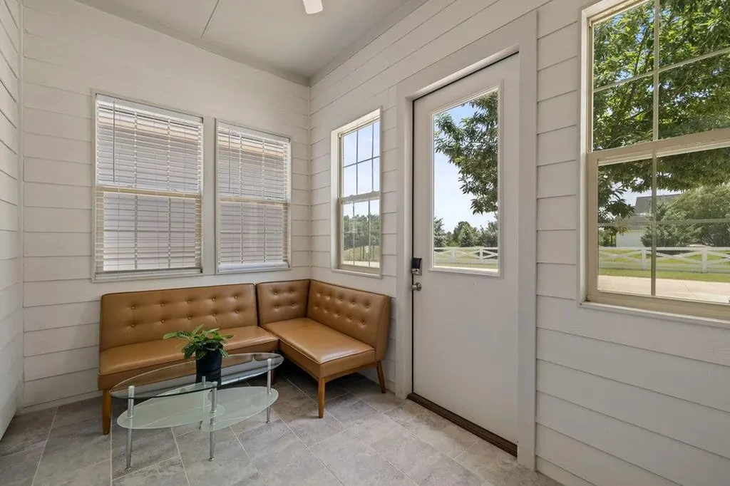 1174 Grant Wood Avenue Dripping Springs TX 78619