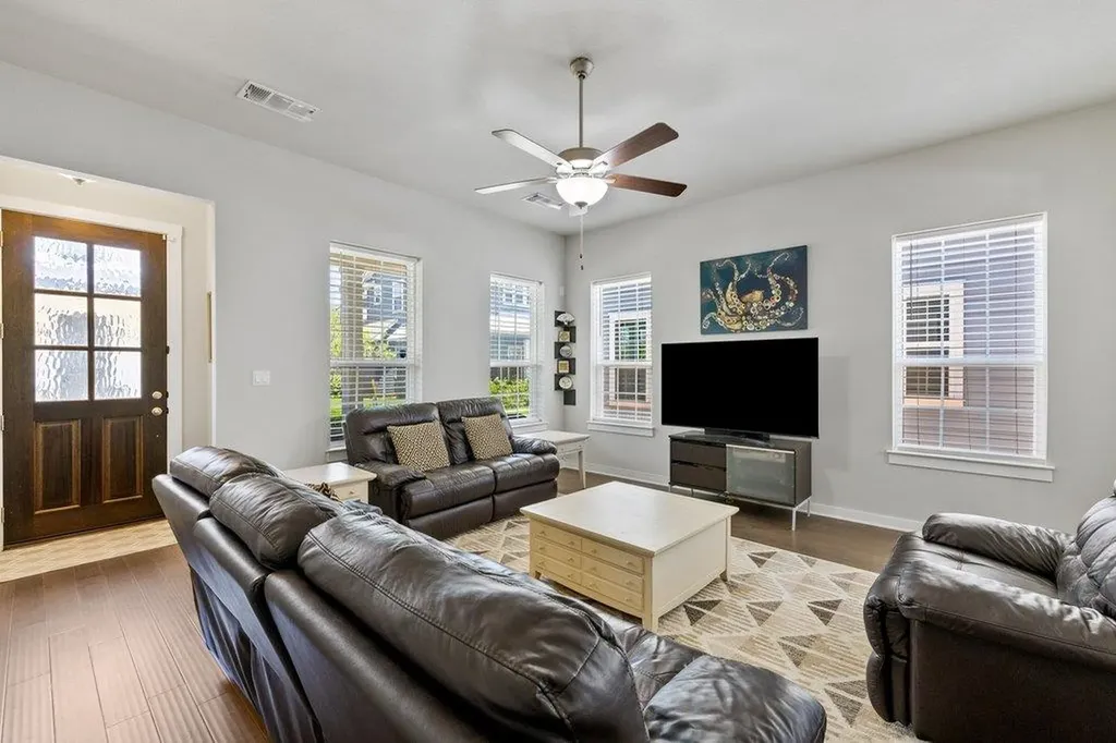 1174 Grant Wood Avenue Dripping Springs TX 78619