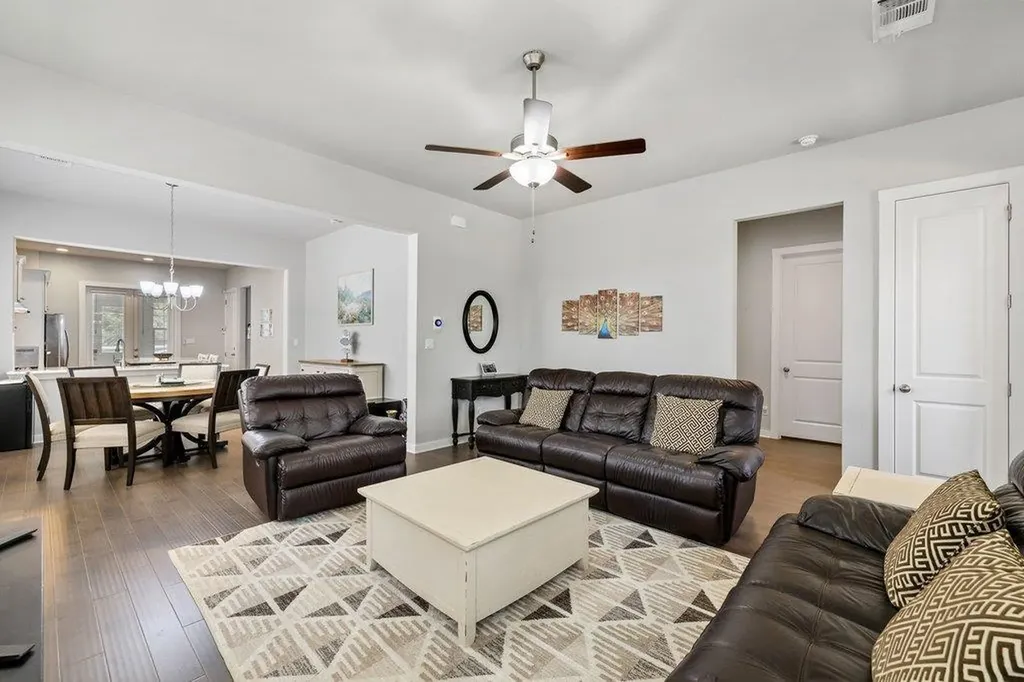 1174 Grant Wood Avenue Dripping Springs TX 78619