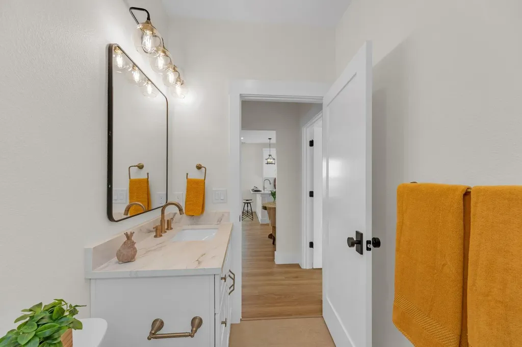 2102 S Church Street Georgetown TX 78626