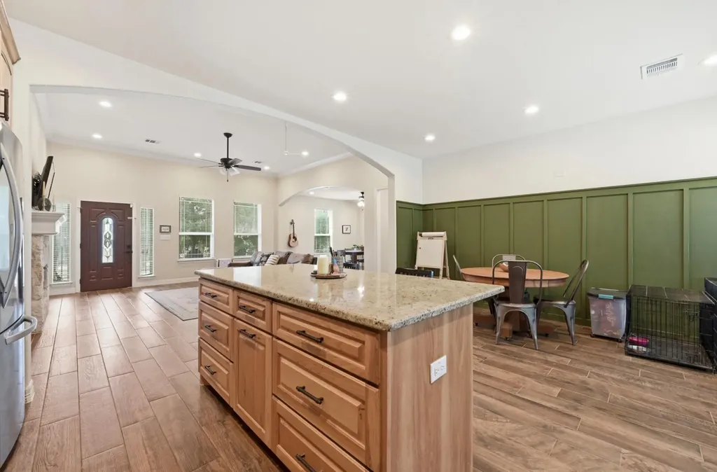 202 Cedar Hills Drive Elgin TX 78621