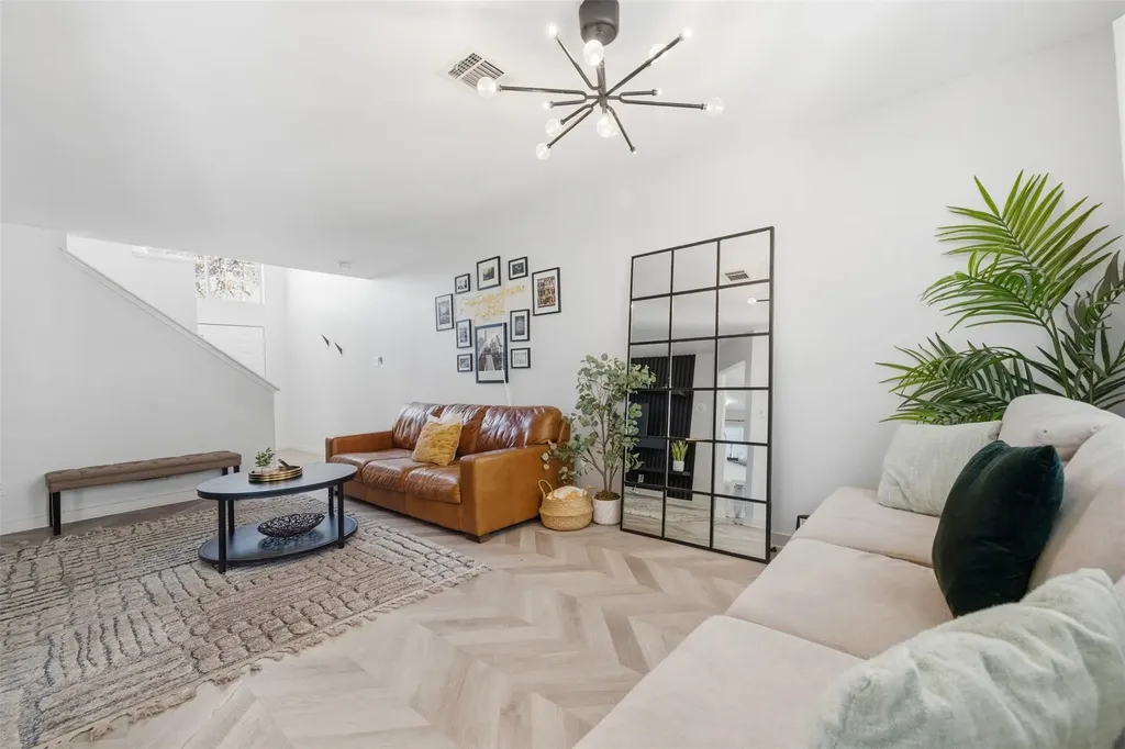 12906 Humphrey Drive Austin TX 78729