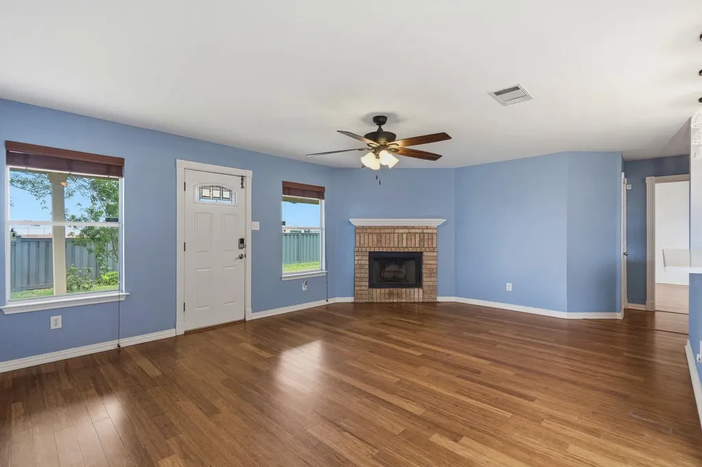 308 Loon Lake Drive Kyle TX 78640