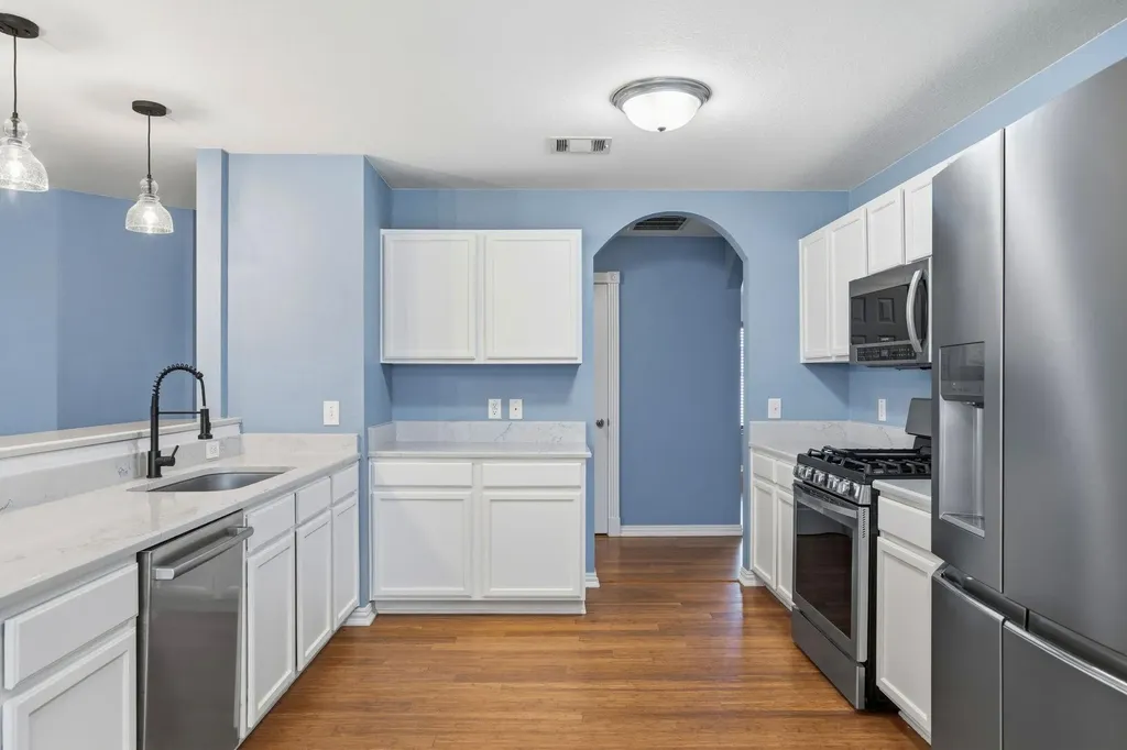 308 Loon Lake Drive Kyle TX 78640