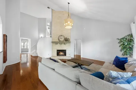 21001 Haddington Cove Hutto TX 78634