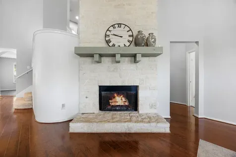 21001 Haddington Cove Hutto TX 78634