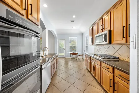 21001 Haddington Cove Hutto TX 78634