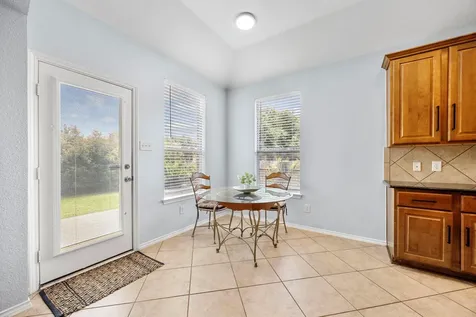 21001 Haddington Cove Hutto TX 78634