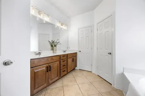 21001 Haddington Cove Hutto TX 78634