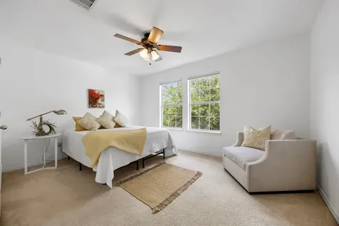21001 Haddington Cove Hutto TX 78634