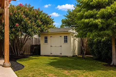 21001 Haddington Cove Hutto TX 78634