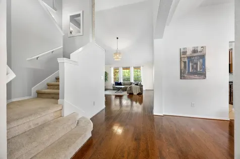21001 Haddington Cove Hutto TX 78634