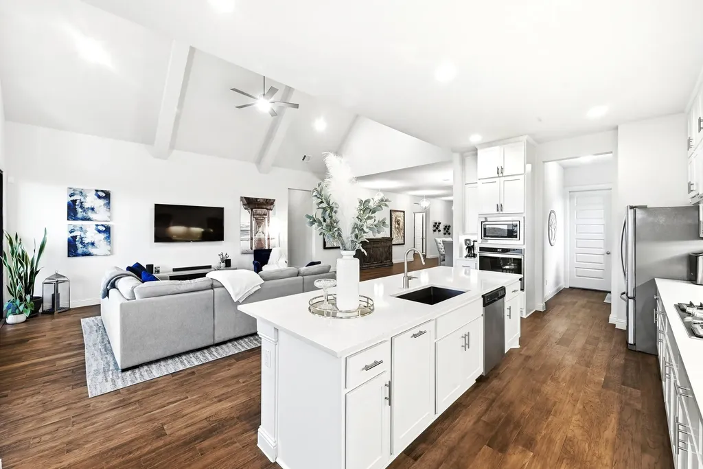 804 Nicosia Court Leander TX 78641