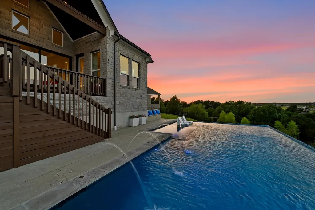 804 Nicosia Court Leander TX 78641