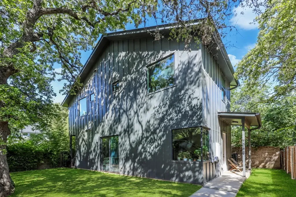 706 Valdez Street Austin TX 78741