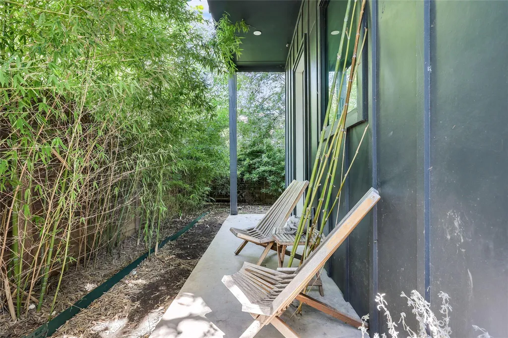 706 Valdez Street Austin TX 78741