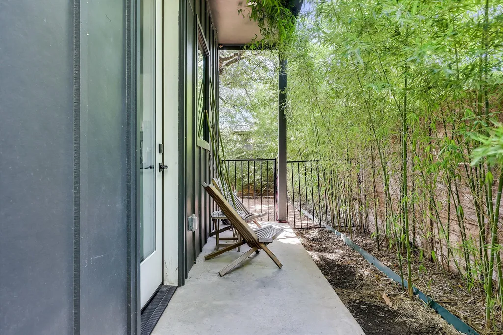 706 Valdez Street Austin TX 78741