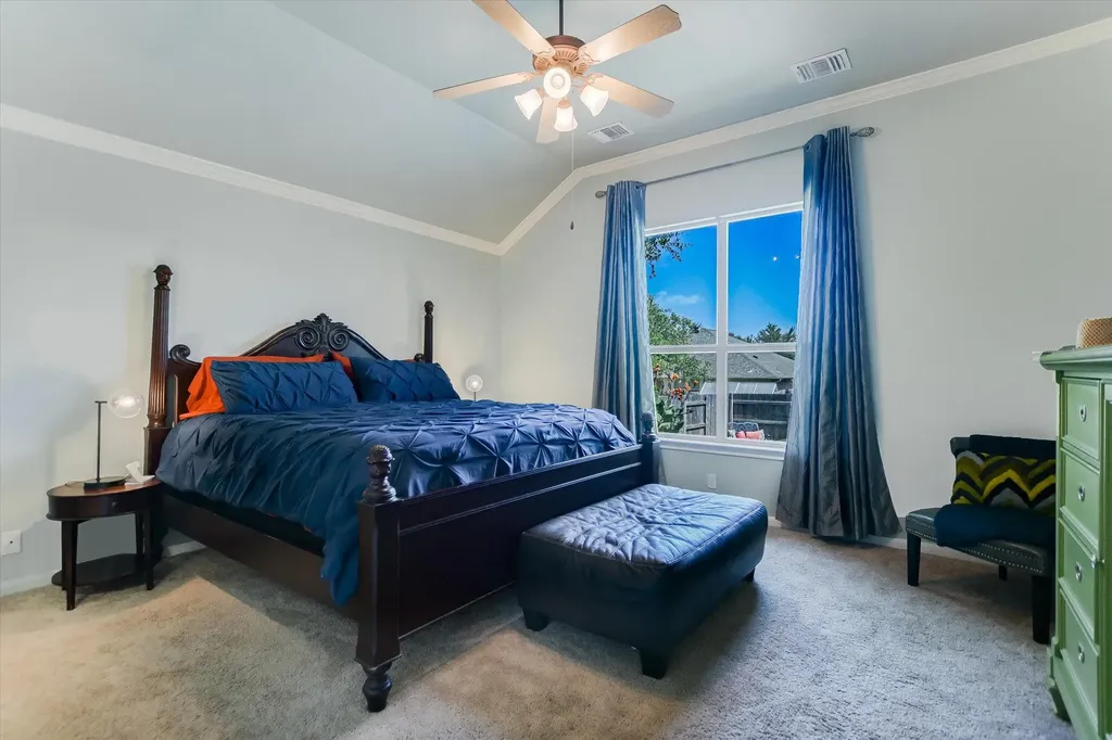 445 Manchester Lane Austin TX 78737