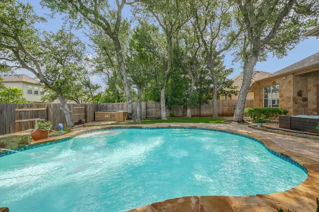 445 Manchester Lane Austin TX 78737