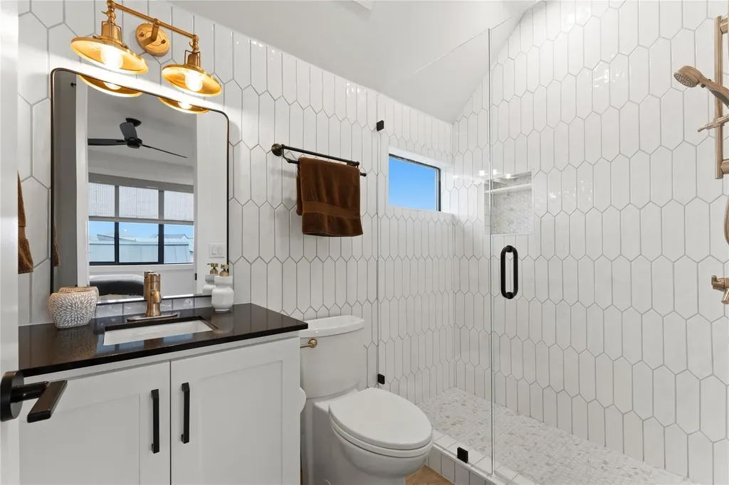197 Evelyn Court Dripping Springs TX 78620