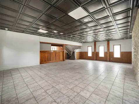 317 N Avenue E Shiner TX 77984