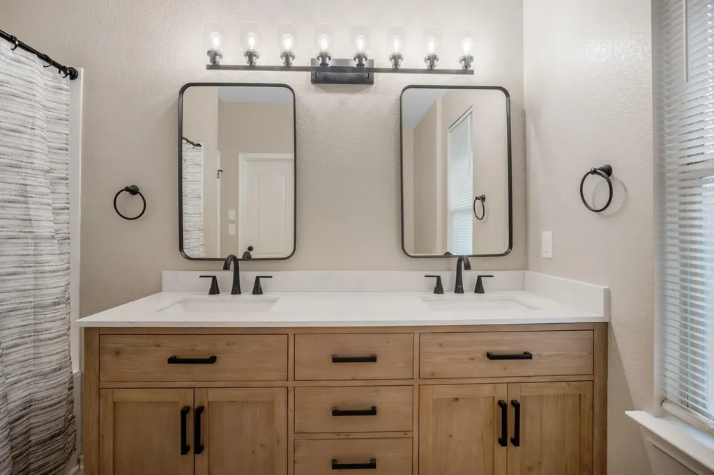1307 Terra Street Round Rock TX 78665
