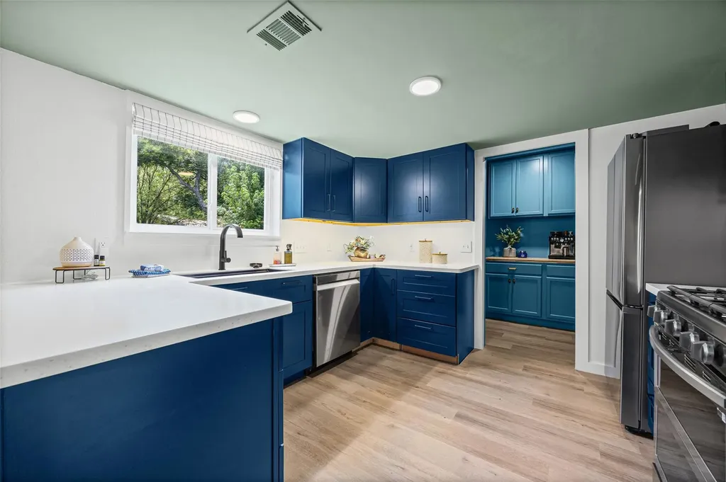 9737 Anderson Village Drive Austin TX 78729