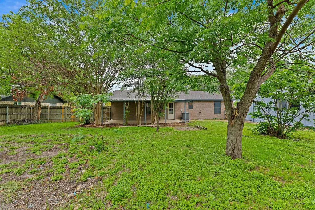 205 Hitching Post Drive Kyle TX 78640