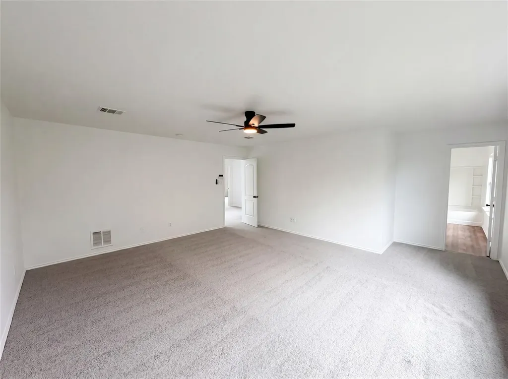 5406 S Hearsey Drive Austin TX 78744