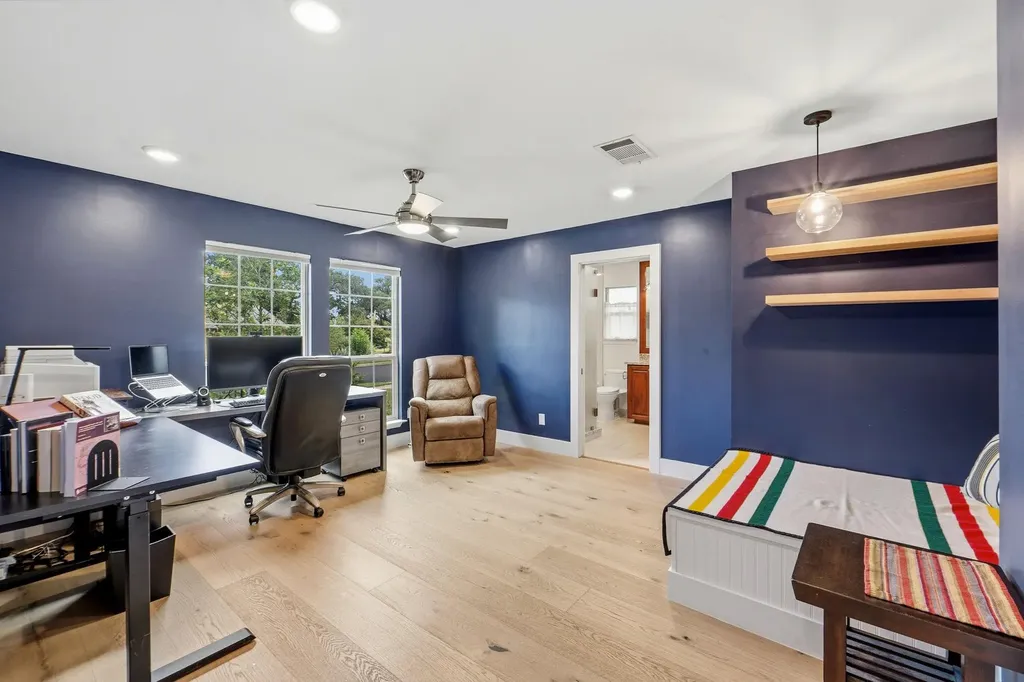 12933 Pegasus Street Austin TX 78727