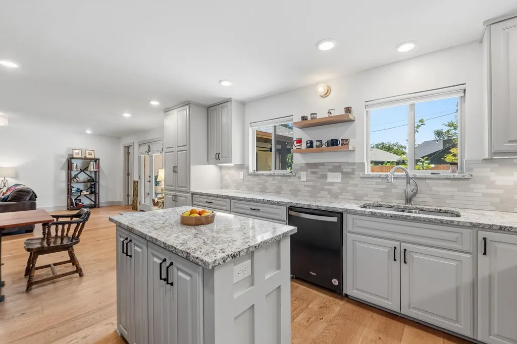12933 Pegasus Street Austin TX 78727