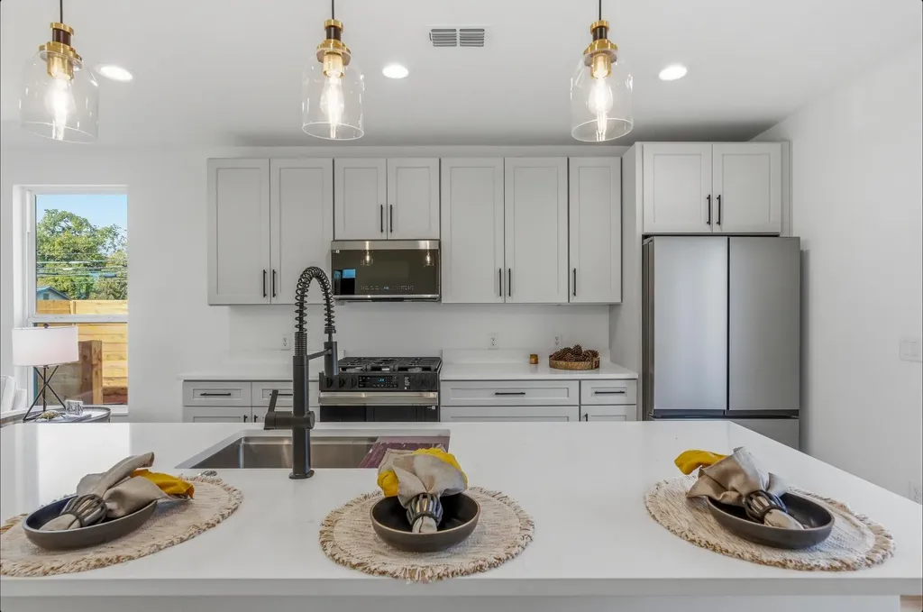 1199 Coleto Street Austin TX 78702