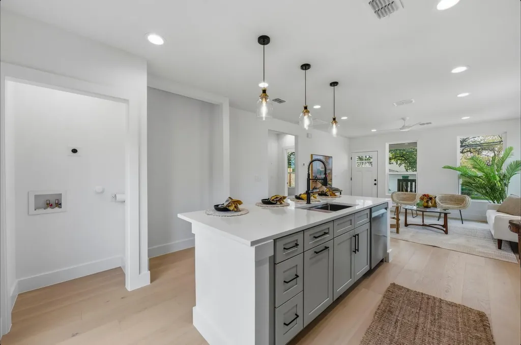 1199 Coleto Street Austin TX 78702