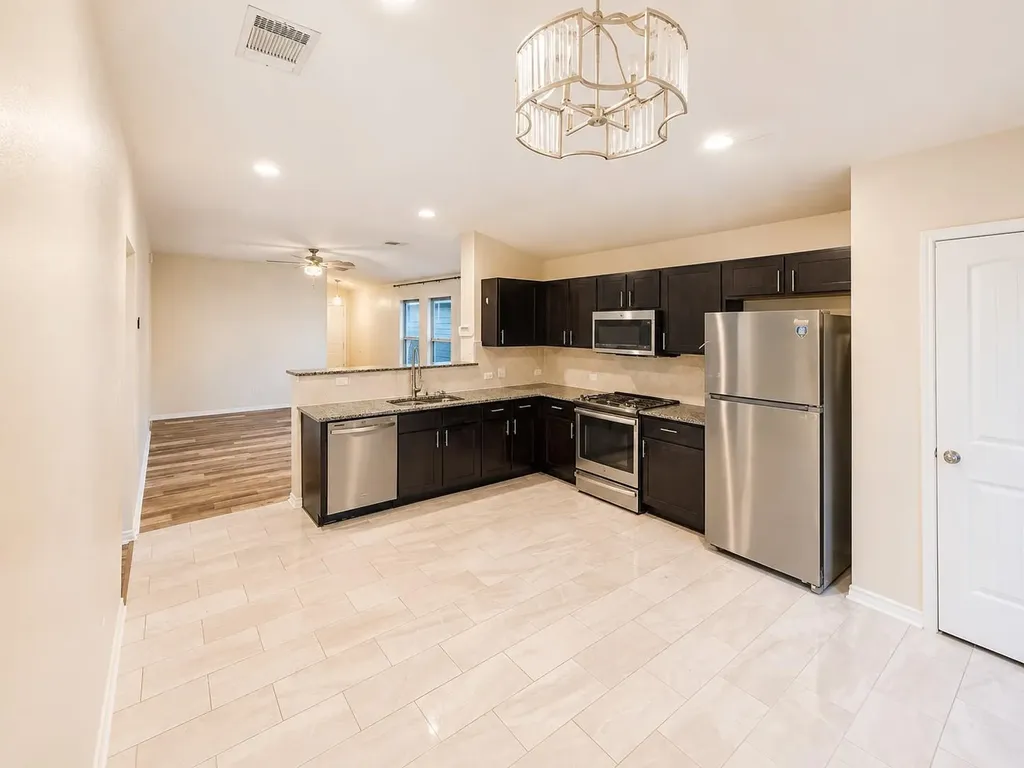 13004 Tinker Street Manor TX 78653