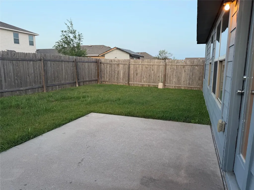 13004 Tinker Street Manor TX 78653