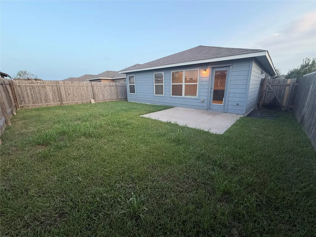 13004 Tinker Street Manor TX 78653