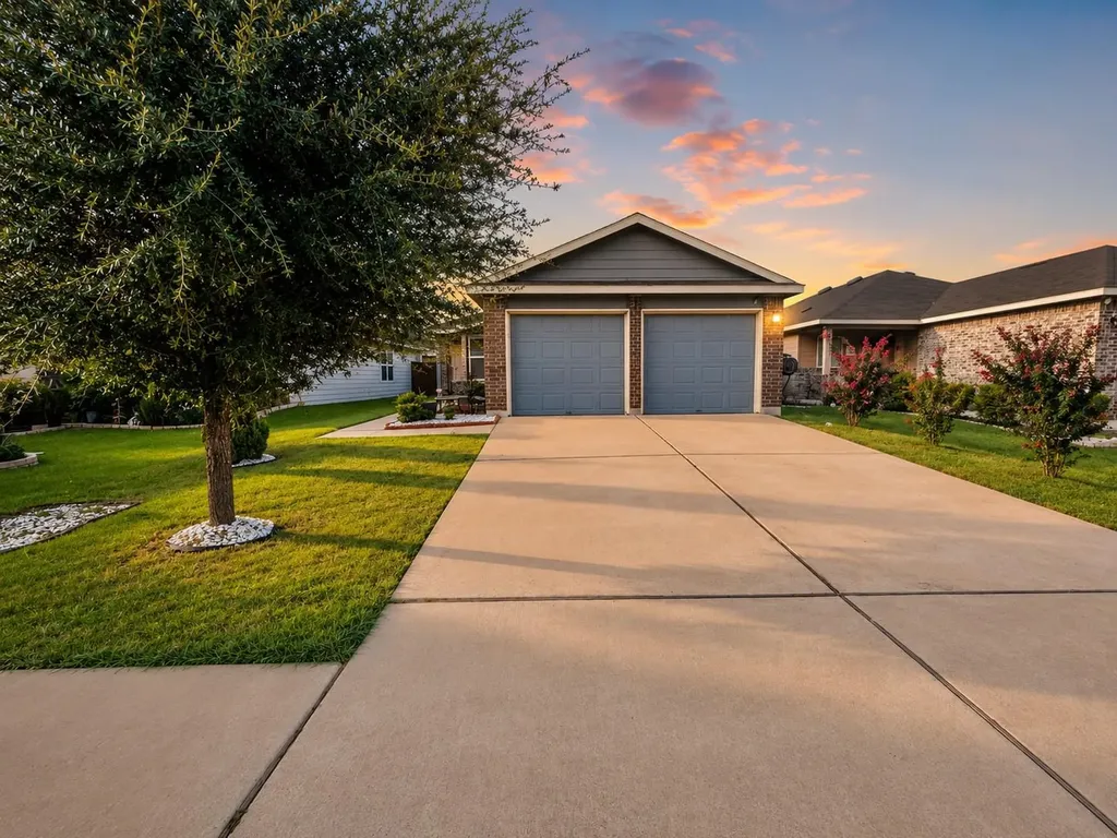 13004 Tinker Street Manor TX 78653