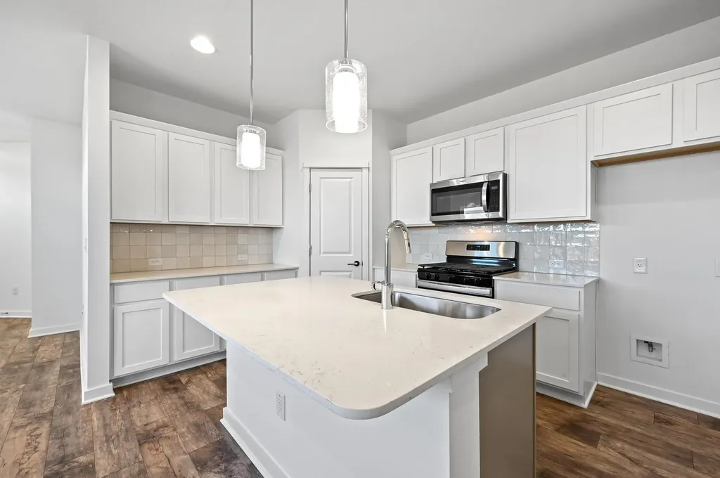 513 A Burlington Drive Buda TX 78610