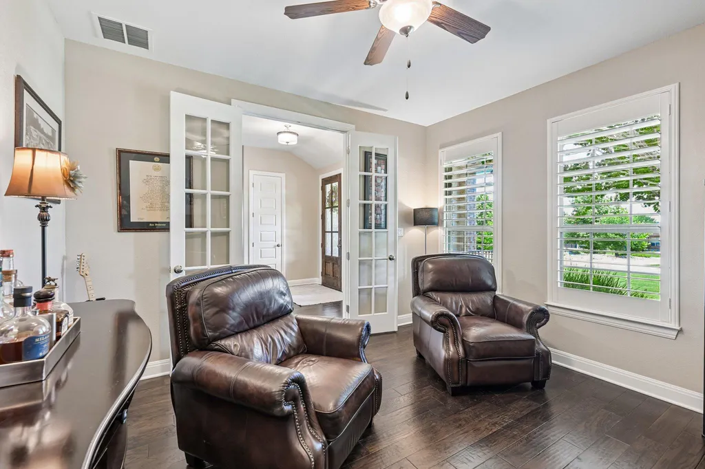 1016 Telling Wind Liberty Hill TX 78642