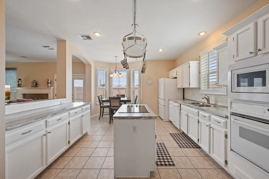 706 Sage Court Pflugerville TX 78660