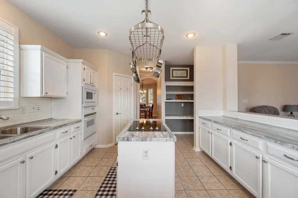 706 Sage Court Pflugerville TX 78660