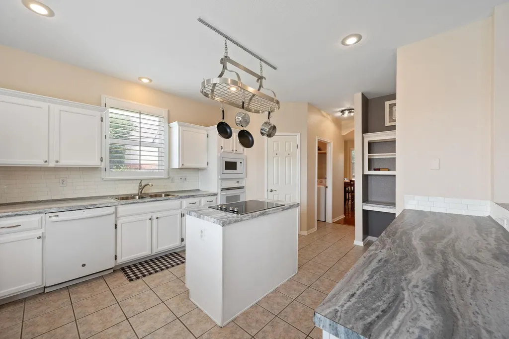 706 Sage Court Pflugerville TX 78660