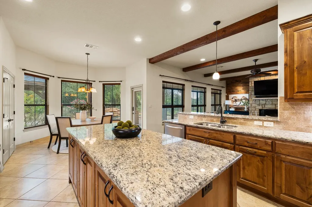803 Pheasant Meadow Liberty Hill TX 78642