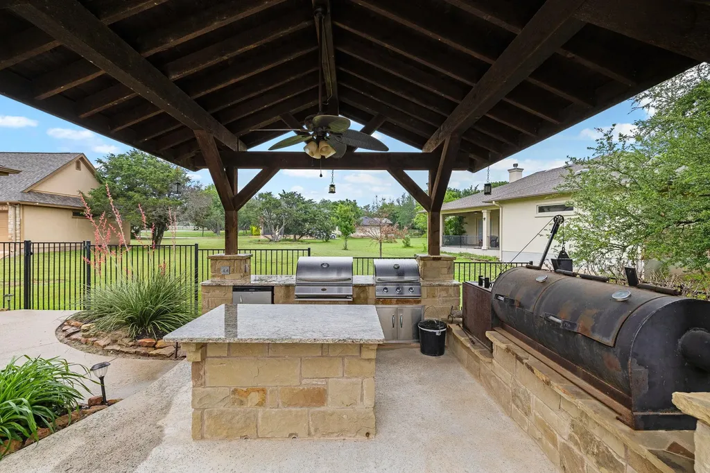 803 Pheasant Meadow Liberty Hill TX 78642