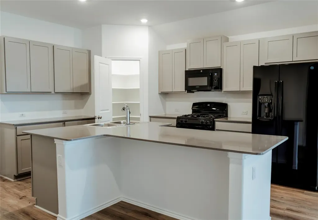603 Water Way Avenue Hutto TX 78634