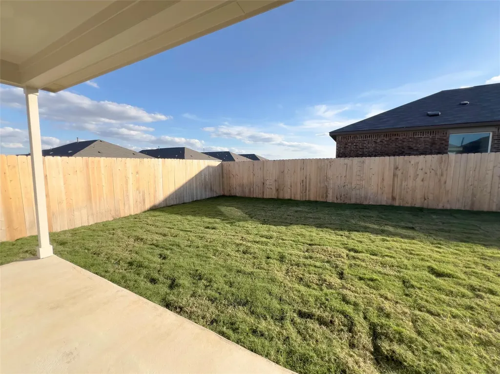 603 Water Way Avenue Hutto TX 78634