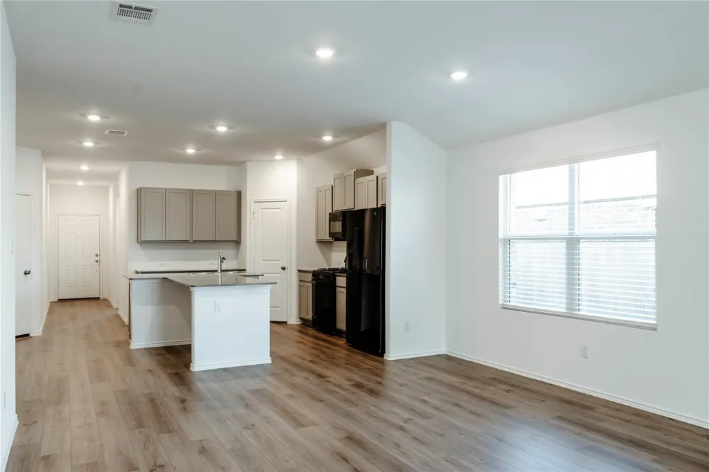 603 Water Way Avenue Hutto TX 78634