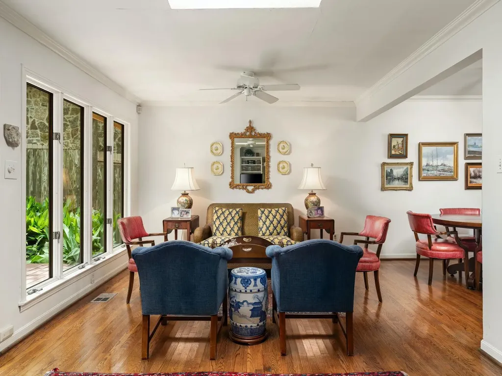 2205 Scenic Drive Austin TX 78703