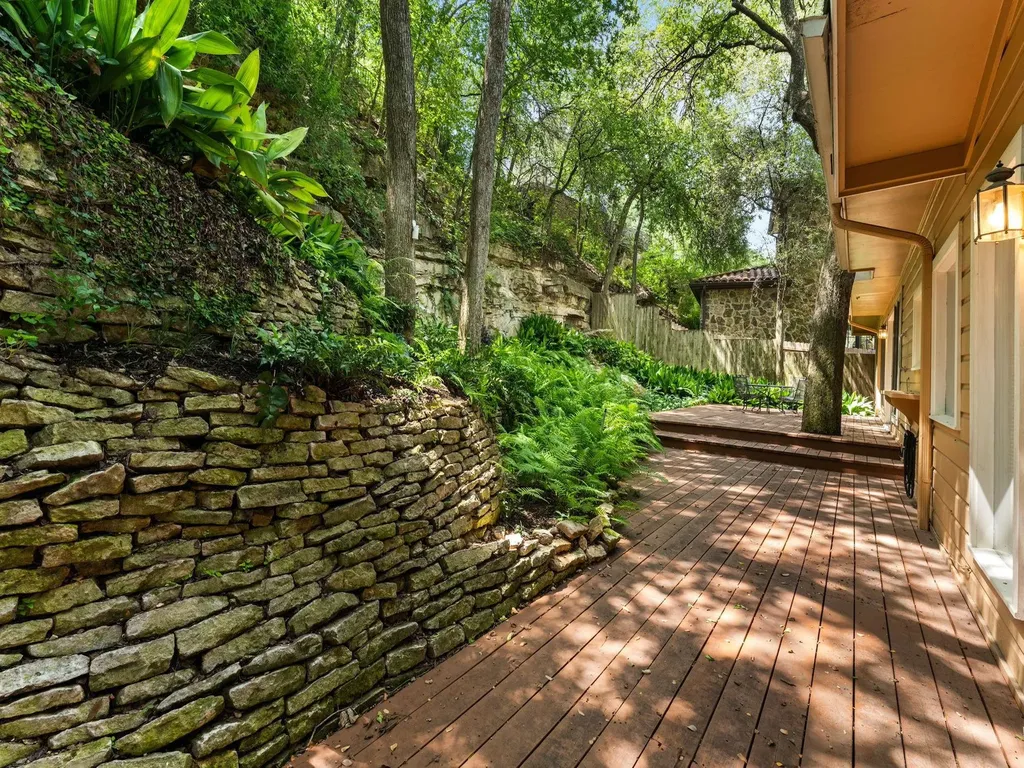 2205 Scenic Drive Austin TX 78703